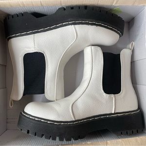 White Womens Chelsea Boots